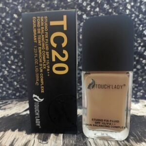 Touch Lady Studio Fix Fluid, a foundation with SPF 15/PA++.